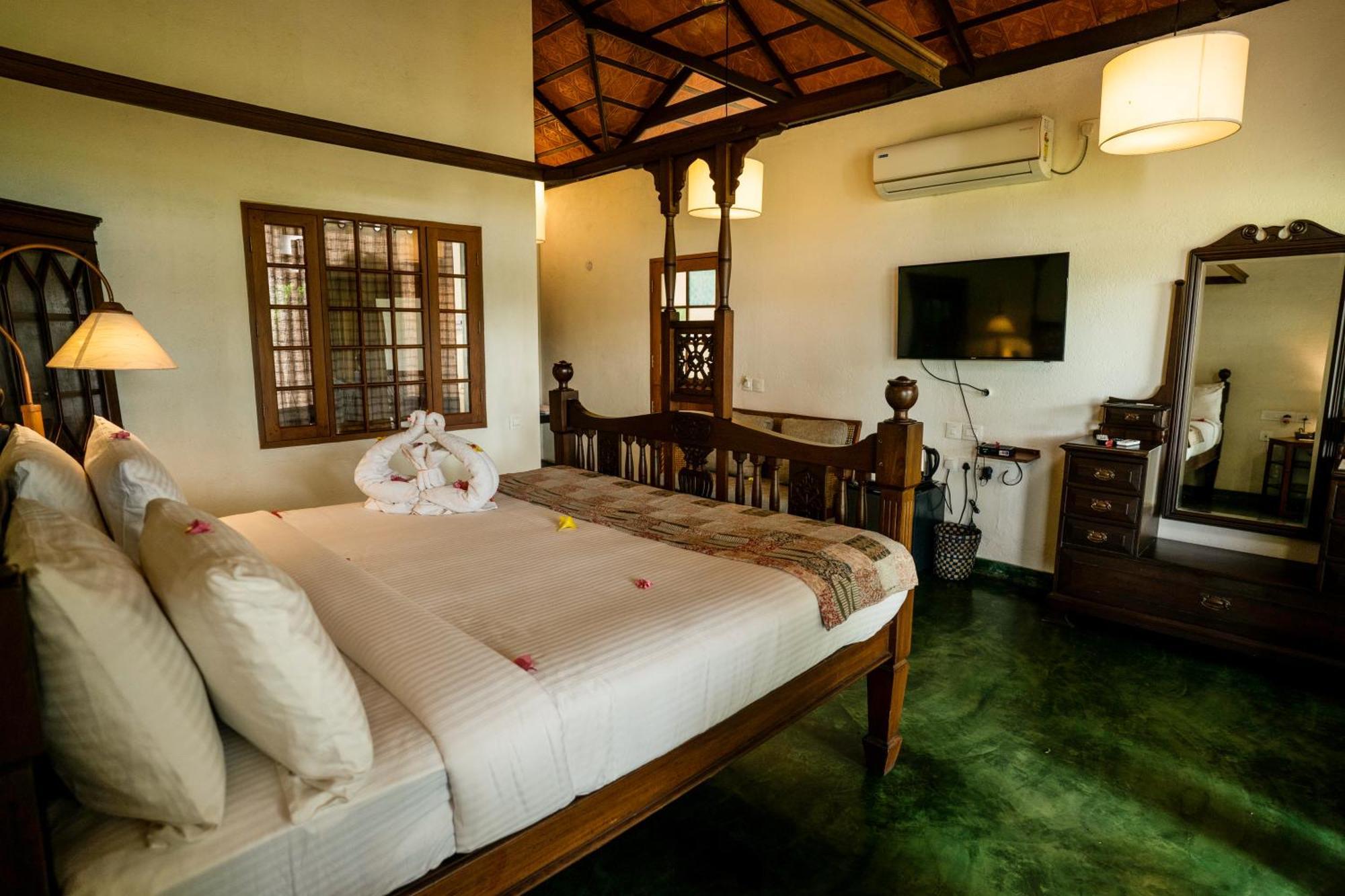 Cranganor History Cafe & Riverside Chateau North Paravur Eksteriør billede