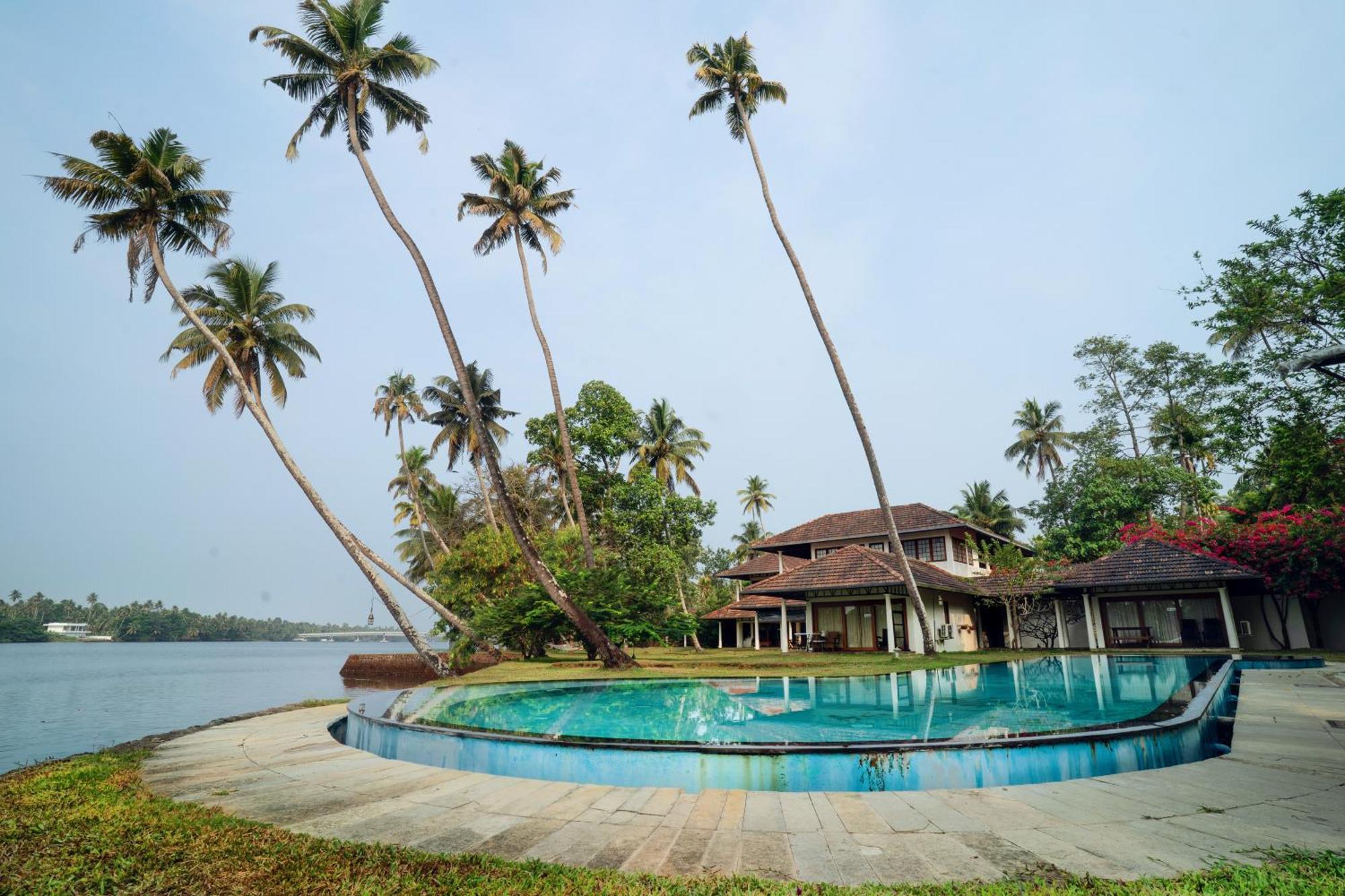 Cranganor History Cafe & Riverside Chateau North Paravur Eksteriør billede